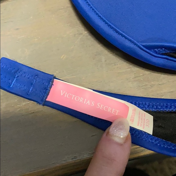 Victoria secret bikini top - Picture 2 of 2